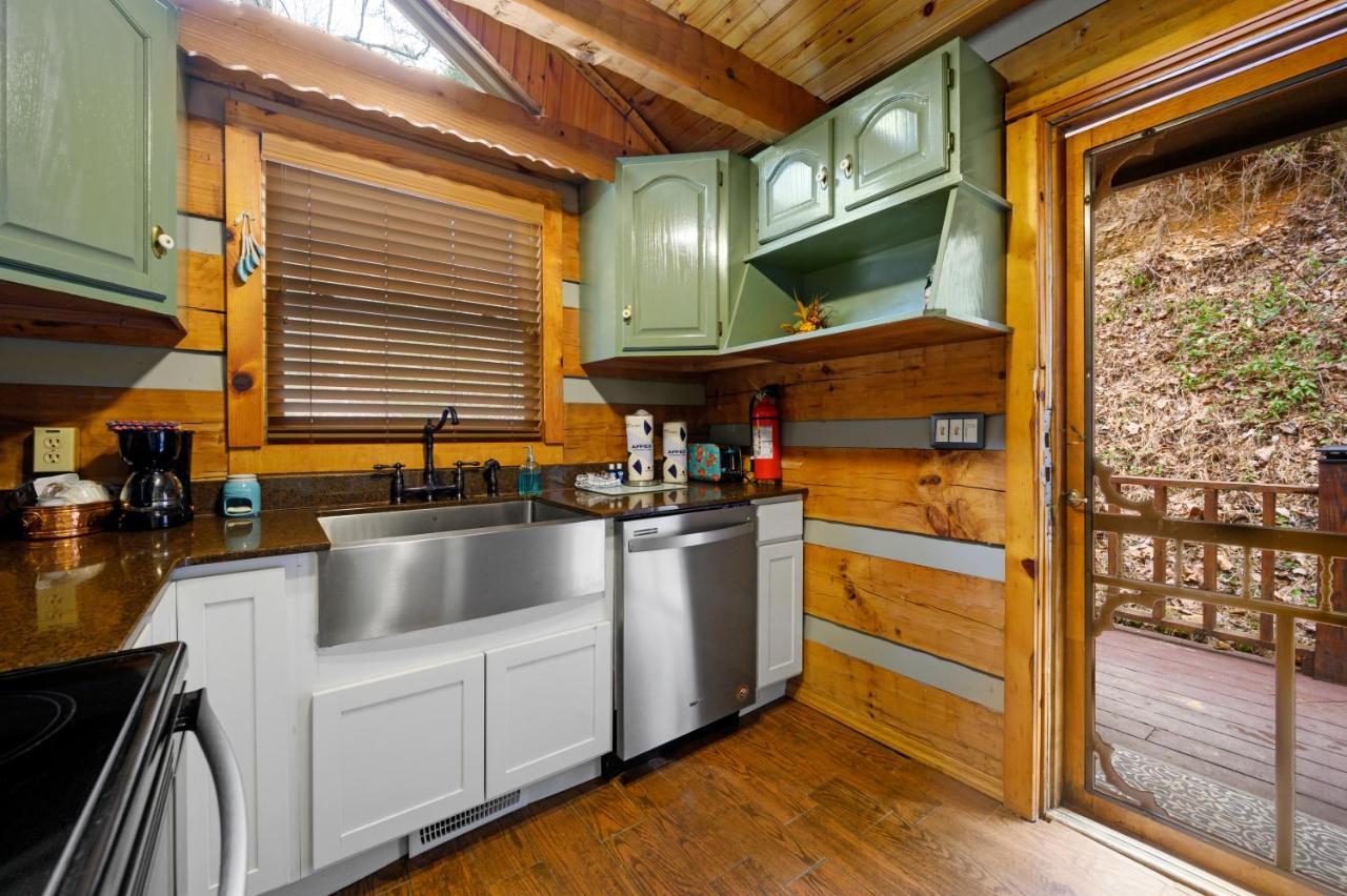 Вилла The Robins Nest With Hot Tub Пиджен-Фордж Экстерьер фото